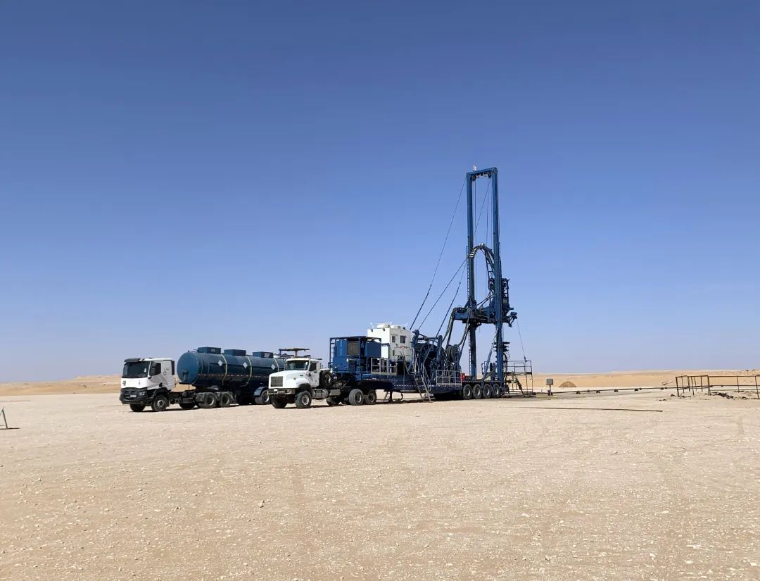 中国首台井架连续油管作业设备在阿尔及利亚应用成功！