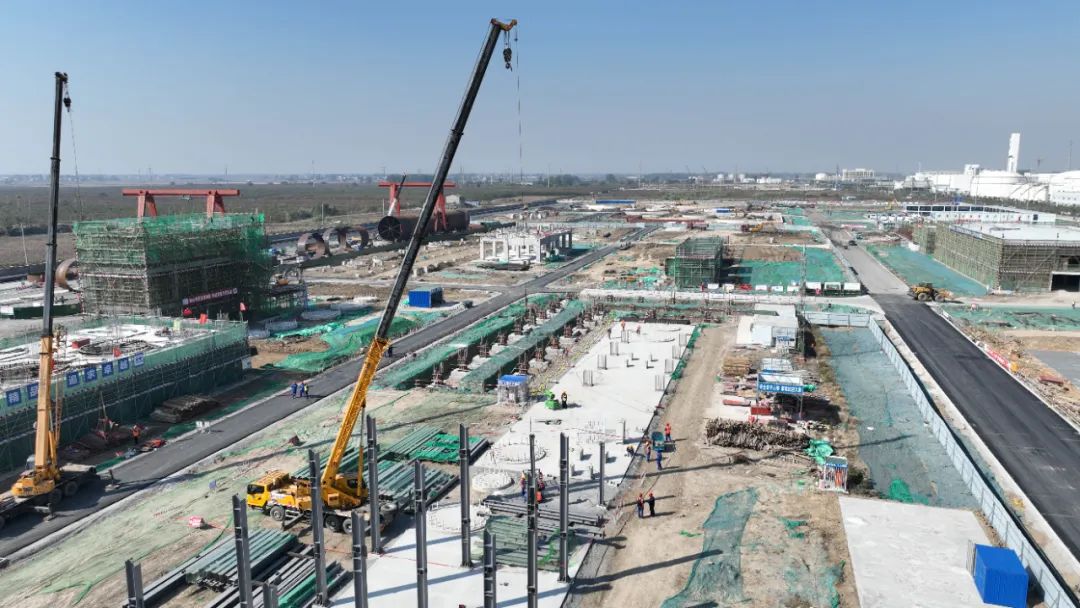 北京石油化工工程有限公司安徽淮北碳鑫乙醇项目钢结构安装工程全面启动